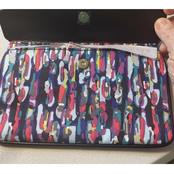 NWT Vera Bradley Envelope Wristlet Watercolor‎ Brushstrokes Black Leather Trim - Picture 4 of 7